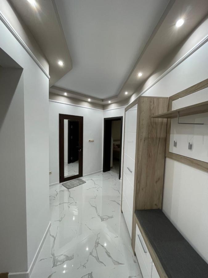 Apartament Deluxe Karina-Free Parking Burgas City Exterior foto