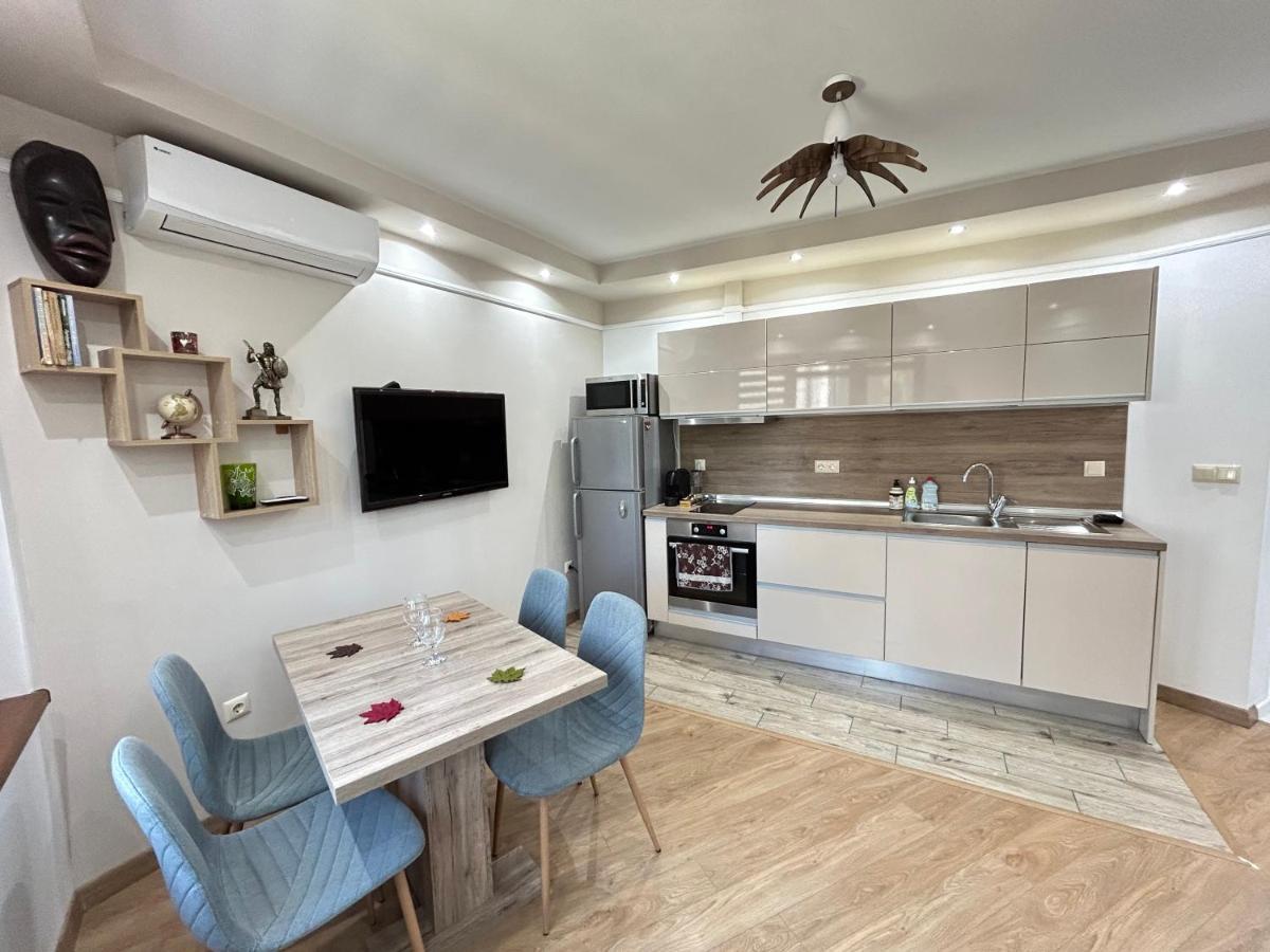 Apartament Deluxe Karina-Free Parking Burgas City Exterior foto