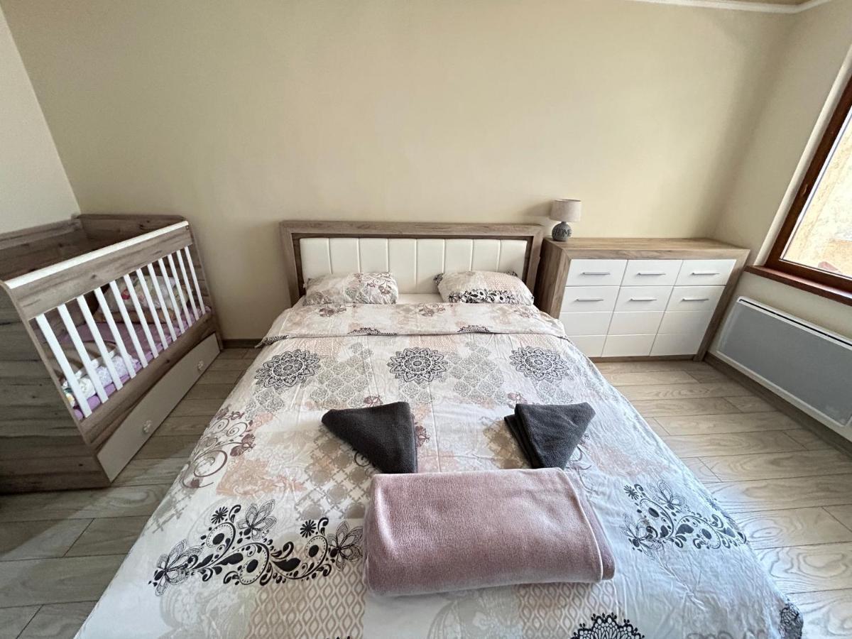 Apartament Deluxe Karina-Free Parking Burgas City Exterior foto